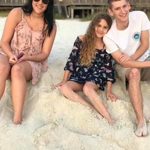 Meet your Posher, Jenny